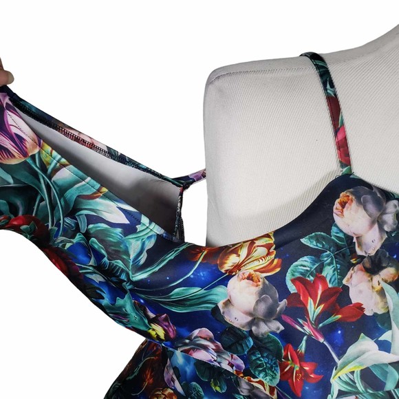 Alexia Admor size Medium Floral Cold Shoulder Midi Dress - Picture 3 of 8